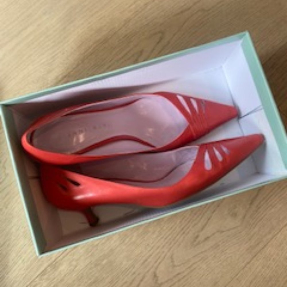 Gianni Bini Watermelon Leather High Heels With Pointed Toe